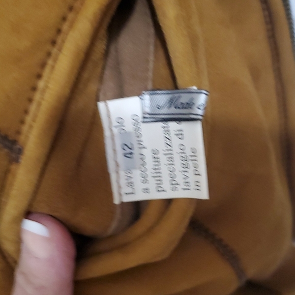Giuliana Teso terra cotta and shearling jacket. Made in Italy. Size 42 is 6 U.S. - Picture 8 of 11